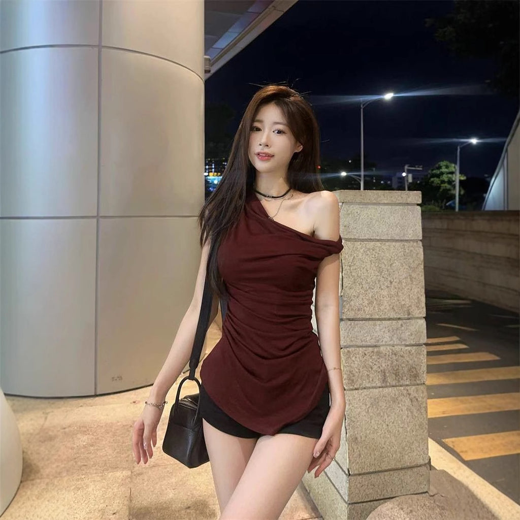 Women's Pleated Off-the-Shoulder Sleeveless Slim-fit Asymmetrical Top