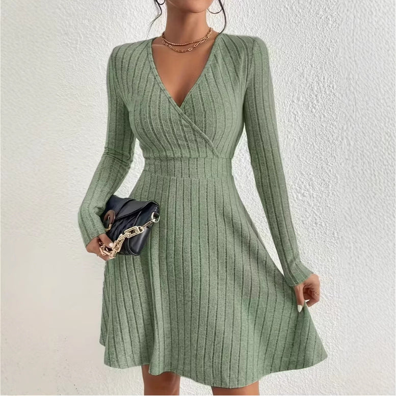 Elegant Long-sleeved Solid-color V-neck Waist-cinching Dress