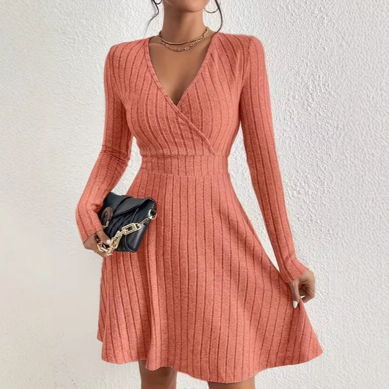 Elegant Long-sleeved Solid-color V-neck Waist-cinching Dress