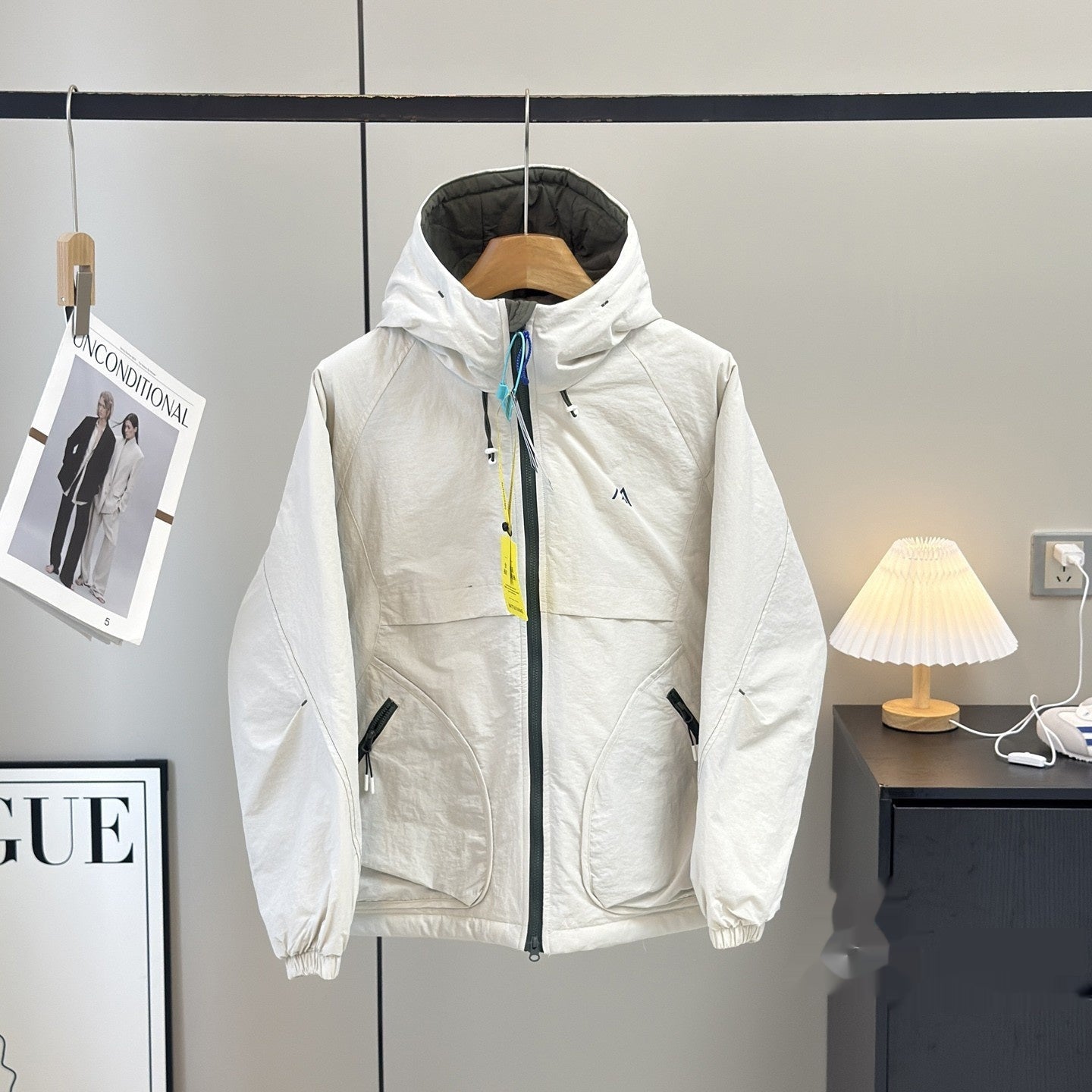 Lightweight Warm And Waterproof Outdoor Mountain-style Quilted Hooded Jacket