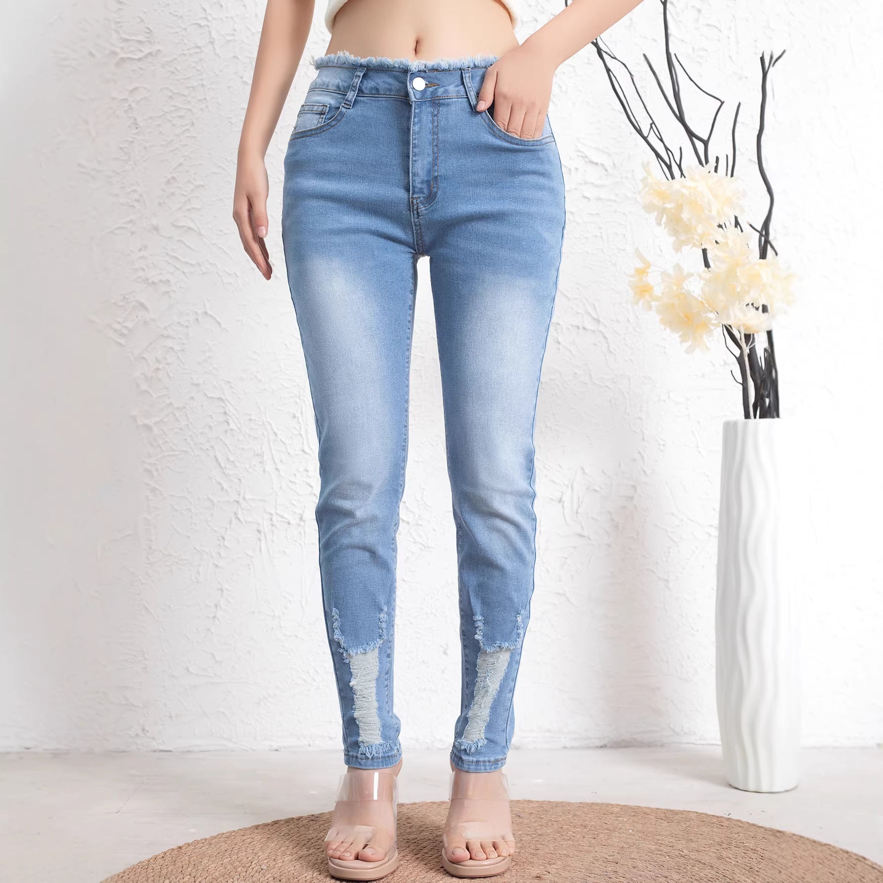 Retro Frayed-edge Ripped Stretch Jeans