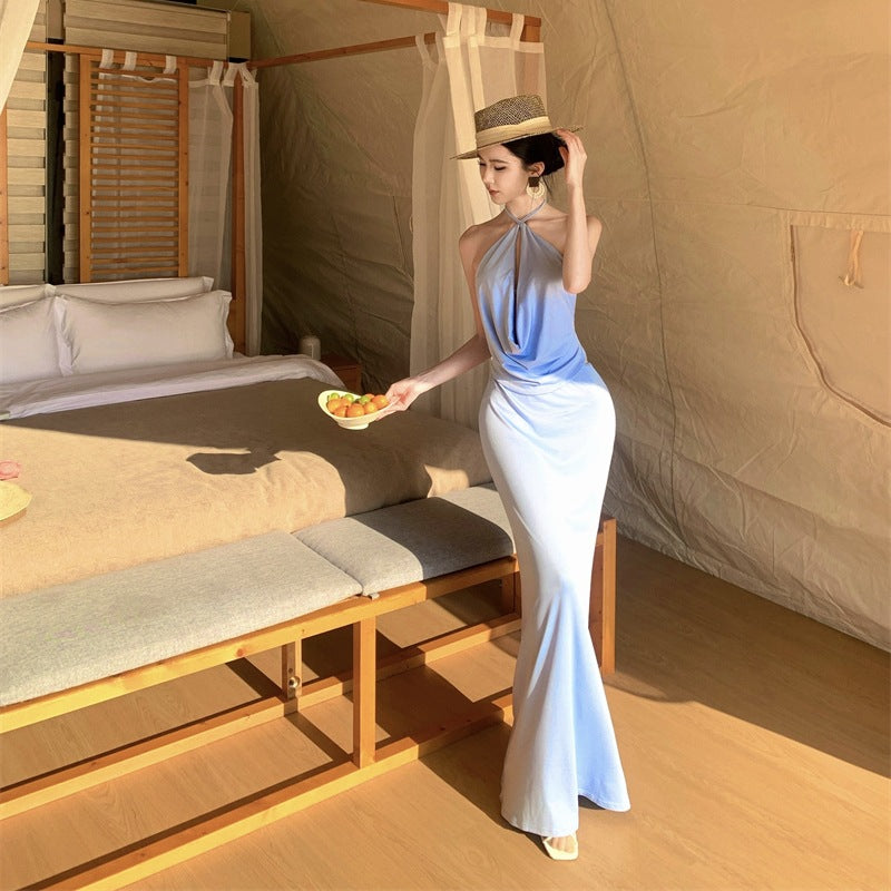 Elegant, Versatile Long Dress With A Cutout Halterneck Design